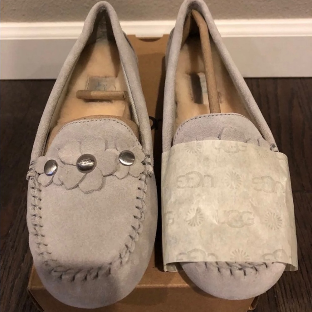 SALE UGG Lizzy Poppy shoes loafers sz 5 NEW